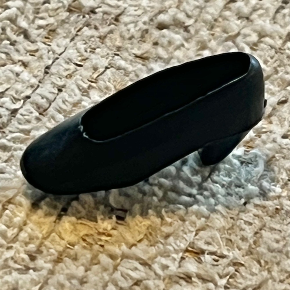Vintage Barbie Black Closed Toe Pump Heel Replacement Doll Shoe Single